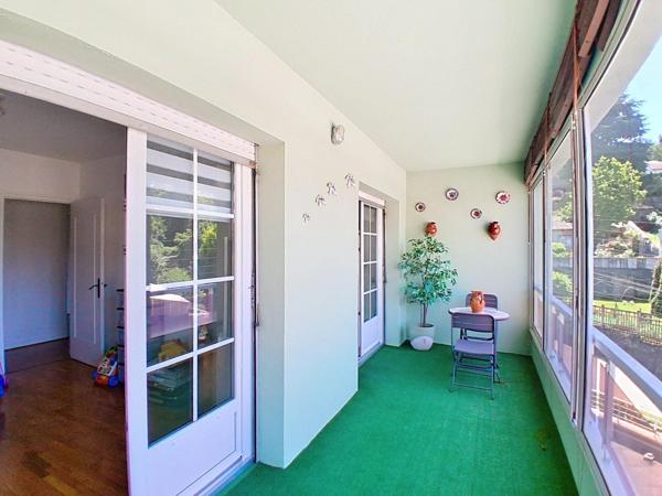 Appartement 135m² dans petite copropriété de seulement 3 logements et un dépôt