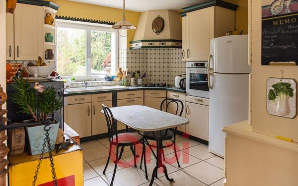 Maison à vendre    9 pièces • 357,01 m2 Vivoin