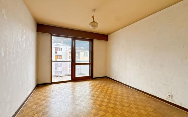 Appartement à vendre    3 pièces • 68,26 m2 Bondy