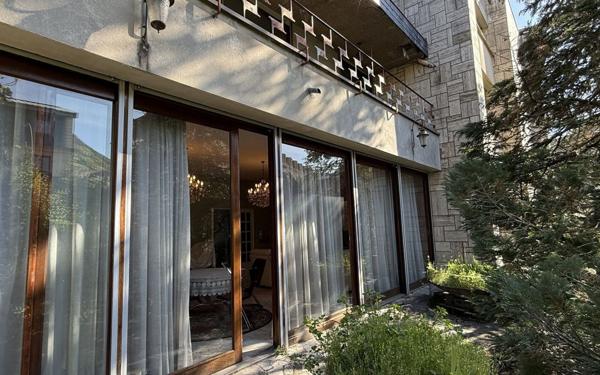 Maison à vendre    12 pièces •  Mende