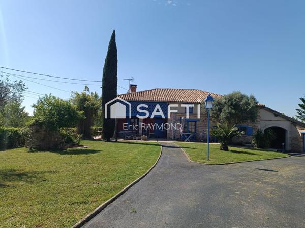 Charme toulousain et caractère viticole: découvrez cette belle maison de 8 pièces, 4 chambres, agrémentée d'une terrasse, d'un garage, d'une cave et d'un terrain comprenant 500 pieds de vigne, autrefois exploités par le propriétaire pour sa production personnelle de vin