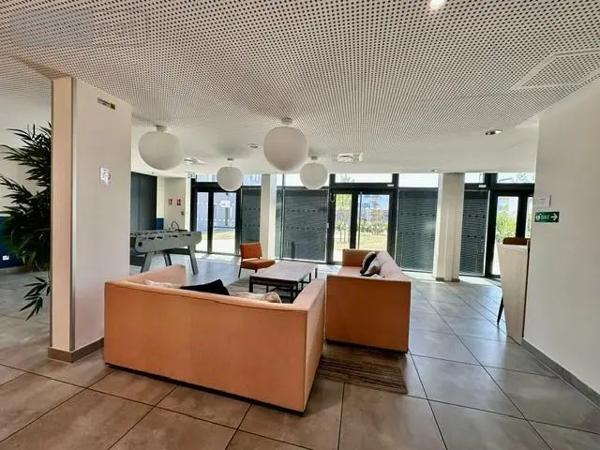 Achat - Appartement Angers 49100 1 pièce 16 m 2 2825 m 2