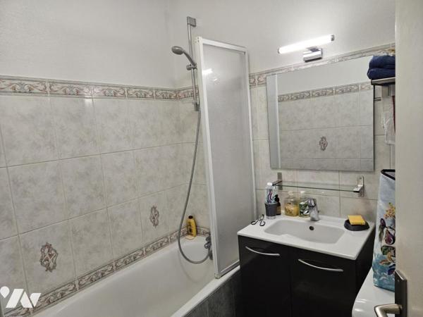 Studio avec loggia proche mer