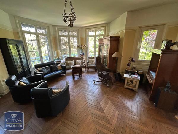 Maison à vendre 8 pièces 307.76m²