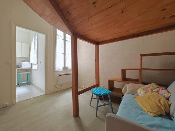 Appartement
         2 pièces
        - 30 m² Exclusivité 290 000 € *