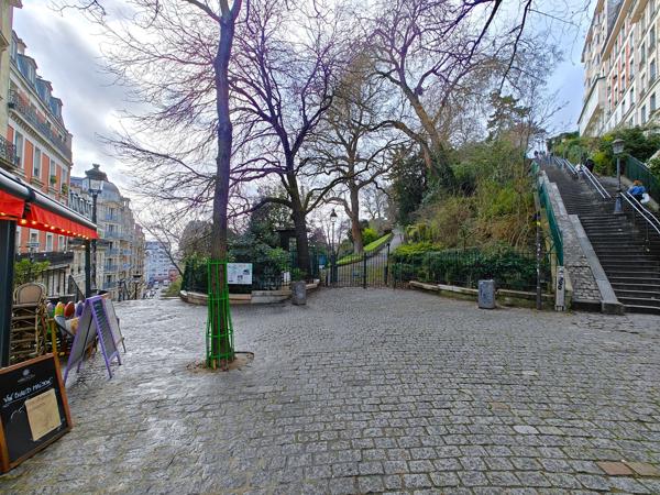 Appartement
         2 pièces
        - 30 m² Exclusivité 290 000 € *