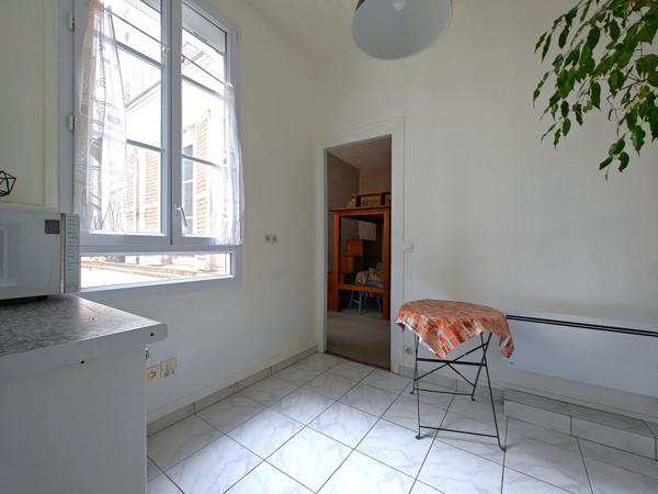 Appartement
         2 pièces
        - 30 m² Exclusivité 290 000 € *