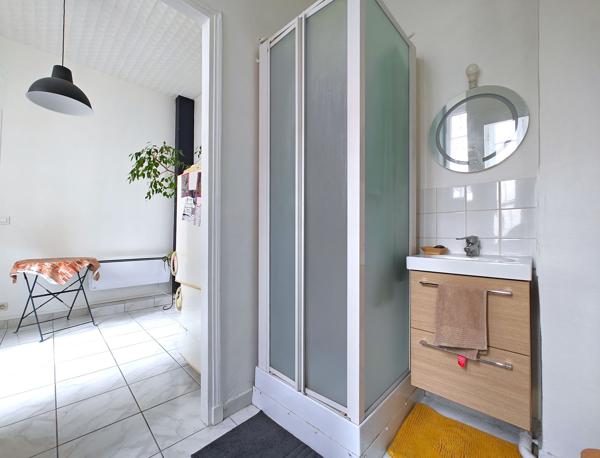 Appartement
         2 pièces
        - 30 m² Exclusivité 290 000 € *