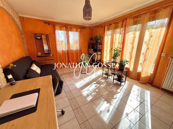 Chanteloup-Les-Vignes: Charmente maison 6 pcs-126m2 avec grand  jardin