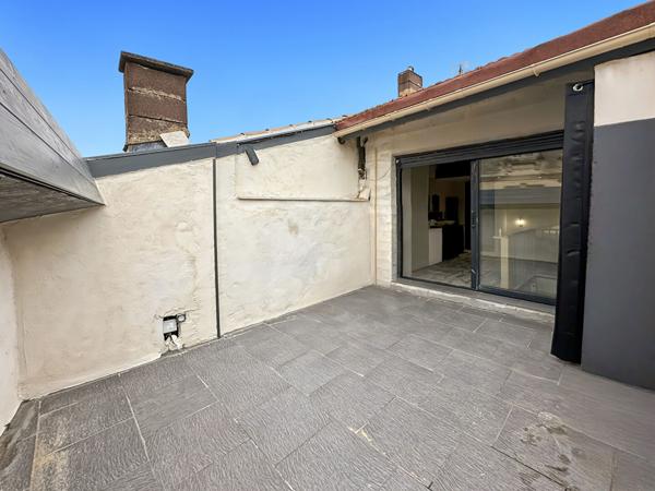 CABANNES - Maison de village entièrement rénovée