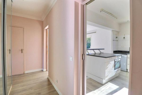 Appartement Le Castellet T4-T5 pièce(s) 91 m2 - Balcon, parking et cave