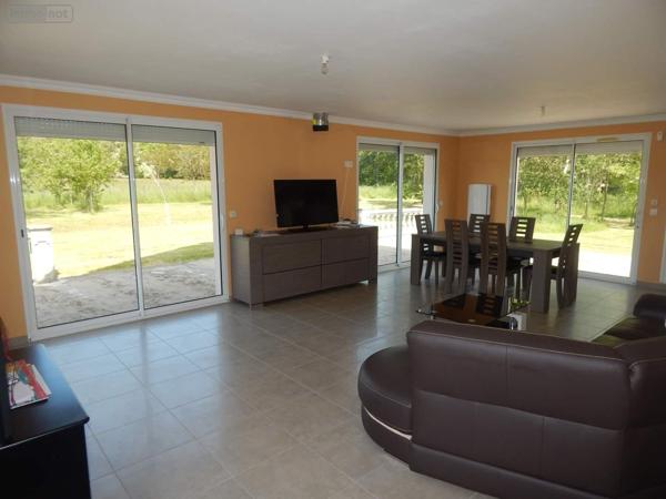 Maison à vendre à La Croix-en-Touraine dans l'Indre-et-Loire (37150), ref : 021/PA0610