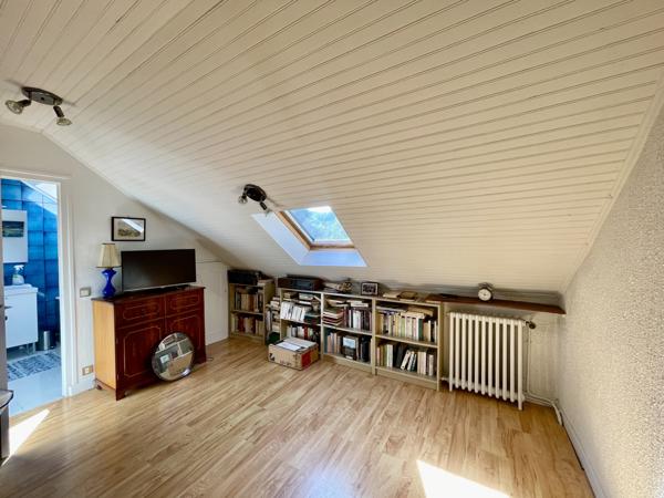 Pont-Salomon (43330) Maison 140M2 avec piscine et terrain de 3800M2