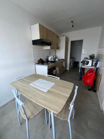 Appartement, 3 chambres, parking couvert.