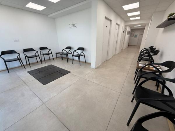 Local commercial à louer de 16,51 m² à Saint Cyr sur Mer - Réf 279