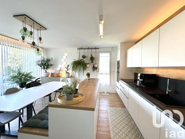 Appartement 4 pièces de 78 m² à Massy (91300)