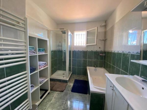 Maison à vendre |  Frontignan |  5 pièces | 130 m²