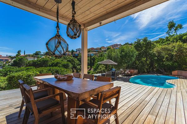 Propriété avec piscine et vue mer