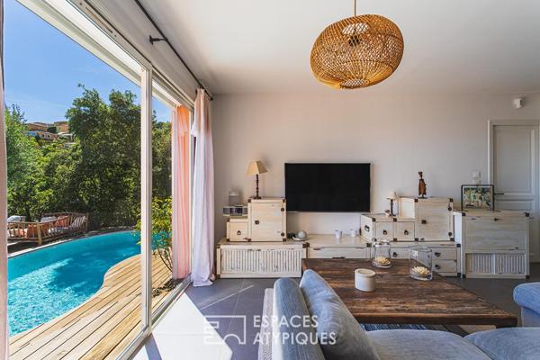 Propriété avec piscine et vue mer