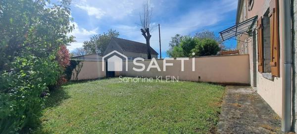 Maison en pierre, 85 m², 4 pièces avec jardin et garages