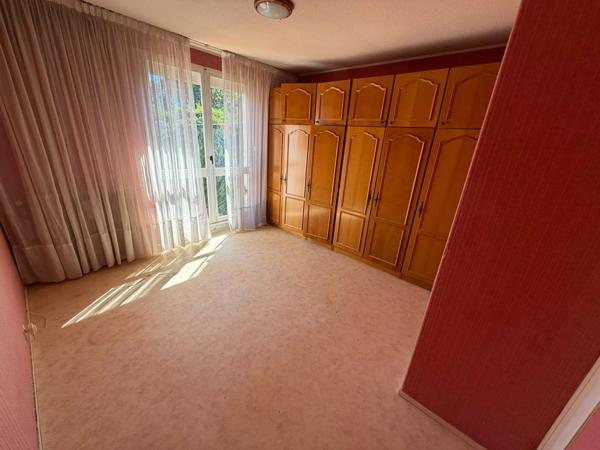 Vente                                                      Maison
                        
                     3 pièces                      88 m2                     à Blanzat