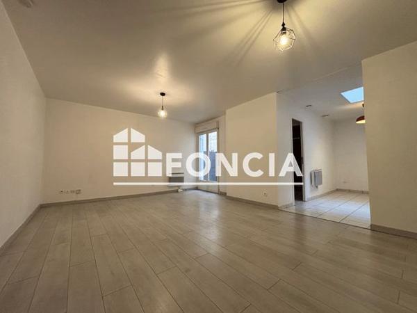 Location Appartement 2 pièces 56.7 m² - 132 RUE BUGEAUD Lyon 69006