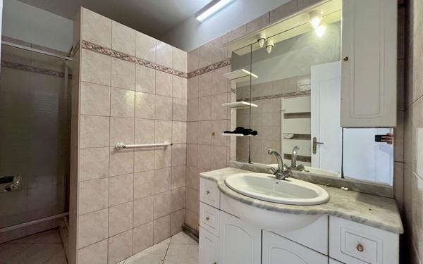 Appartement à vendre    3 pièces • 74 m2 Anglet