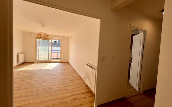 Appartement à vendre    3 pièces • 74 m2 Anglet