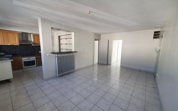 Appartement à louer    3 pièces •  Tours