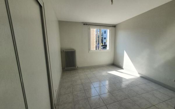 Appartement à louer    3 pièces •  Tours