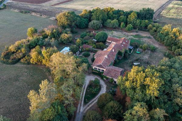Vente Maison de luxe Vergt 13 Pièces 473 m²