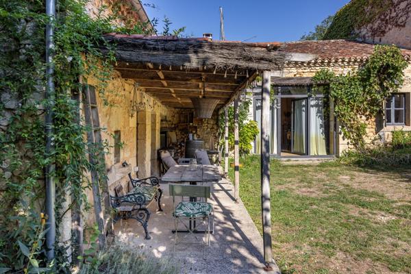 Vente Maison de luxe Vergt 13 Pièces 473 m²