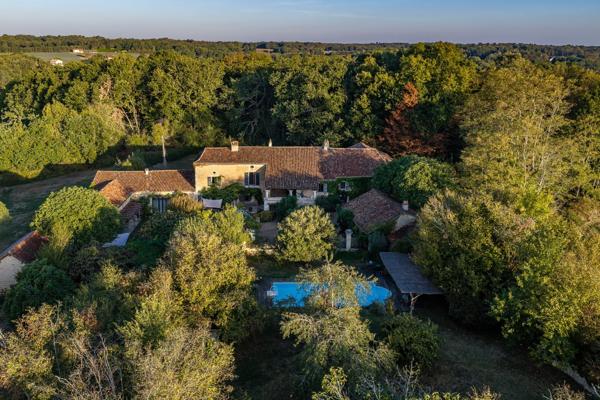 Vente Maison de luxe Vergt 13 Pièces 473 m²