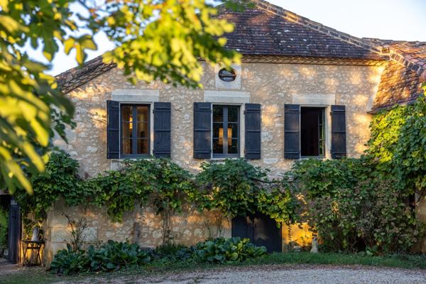 Vente Maison de luxe Vergt 13 Pièces 473 m²