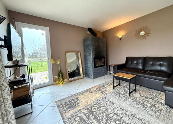 Jolie Maison avec dépendance et grand terrain