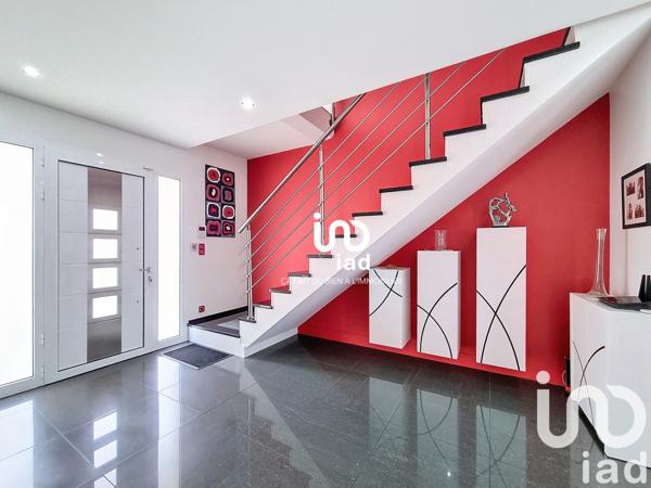 Maison à vendre 8 pièces 240 m² Fontenay-Mauvoisin