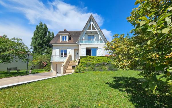 Maison à vendre    5 pièces • 125 m2 Le Plessis-Trévise