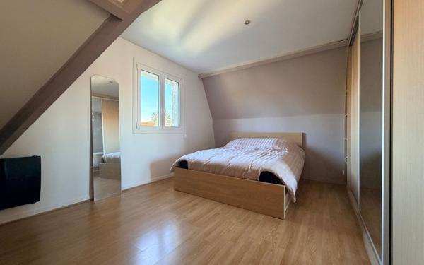 Maison à vendre    5 pièces • 125 m2 Le Plessis-Trévise