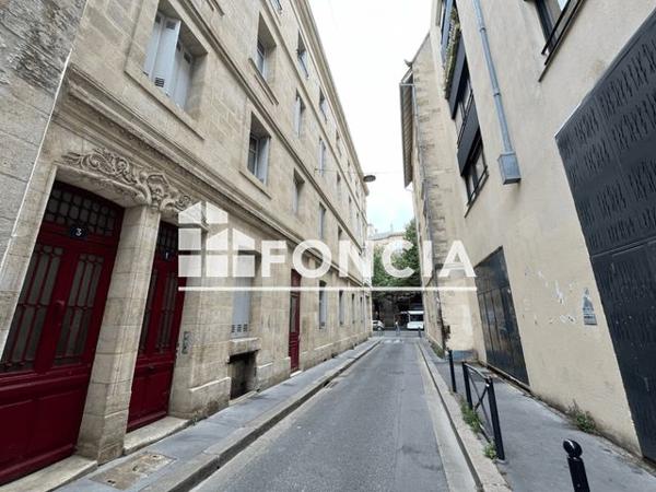 Location Appartement 3 pièces 81.7 m² - 3 RUE CANIHAC Bordeaux 33000