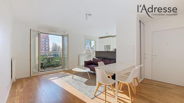 PUTEAUX/ MOULIN - BERGERES Appartement 3 pièces 57m² avec balcon et parking