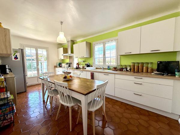 MEZE maison 4 pièces de 143m² + dépendance T3 de 45m²