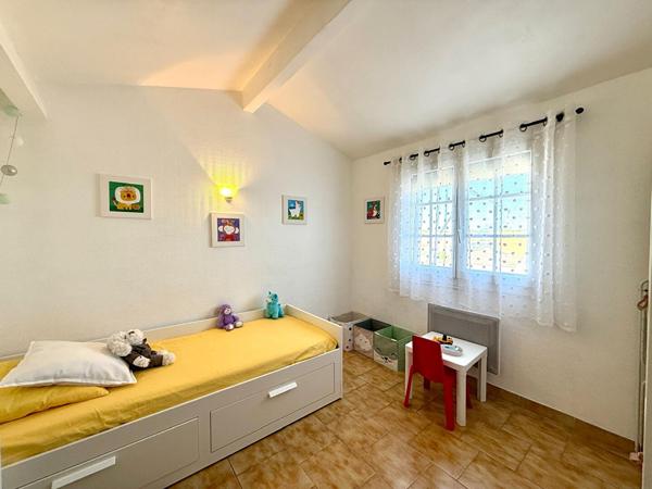 MEZE maison 4 pièces de 143m² + dépendance T3 de 45m²