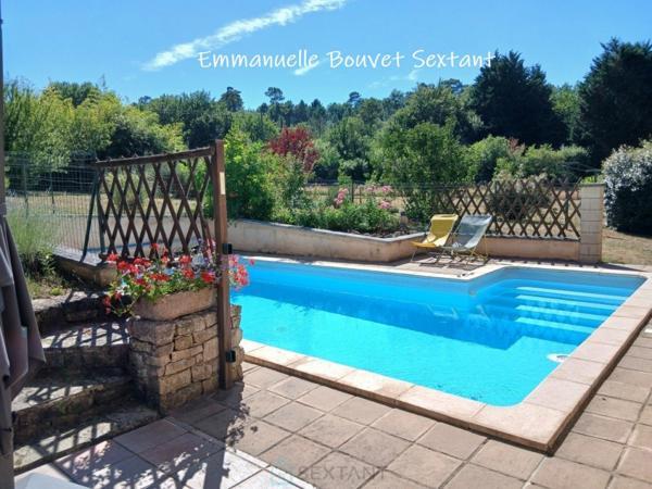 Charmante maison en pierre, situation privilégiée, piscine, 3 à 4 chambres, bureau, piscine, dépendance, sur 3250 m2