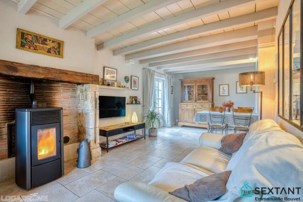 Charmante maison en pierre, situation privilégiée, piscine, 3 à 4 chambres, bureau, piscine, dépendance, sur 3250 m2