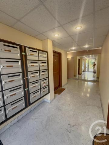 Appartement F2 à vendre  2 pièces - 40,01 m 2   ORLEANS  - 45