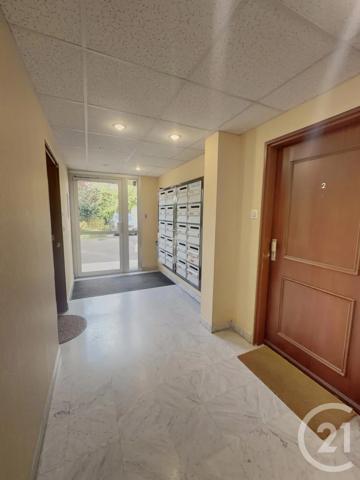 Appartement F2 à vendre  2 pièces - 40,01 m 2   ORLEANS  - 45