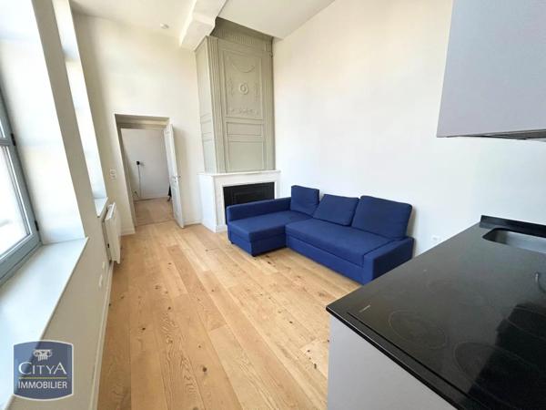 Appartement à louer 1 pièce 33.7m²