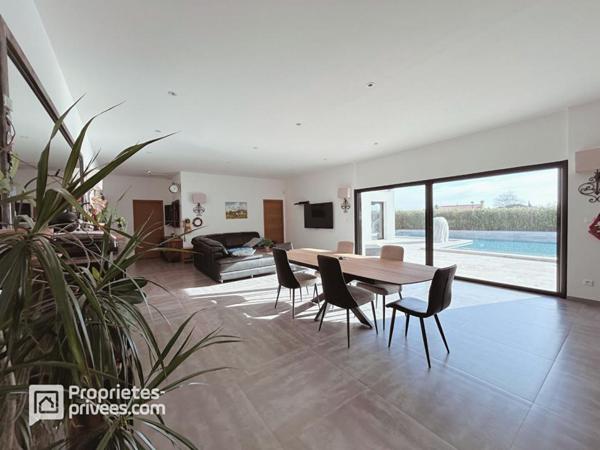 Maison moderne 5 pièces 207 m² de plain-pied à Aubignan