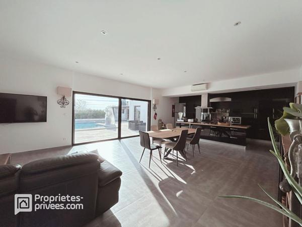 Maison moderne 5 pièces 207 m² de plain-pied à Aubignan