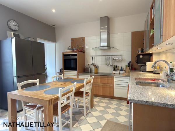 Orlean Dunois , maison à vendre avec porche, garage et jardin